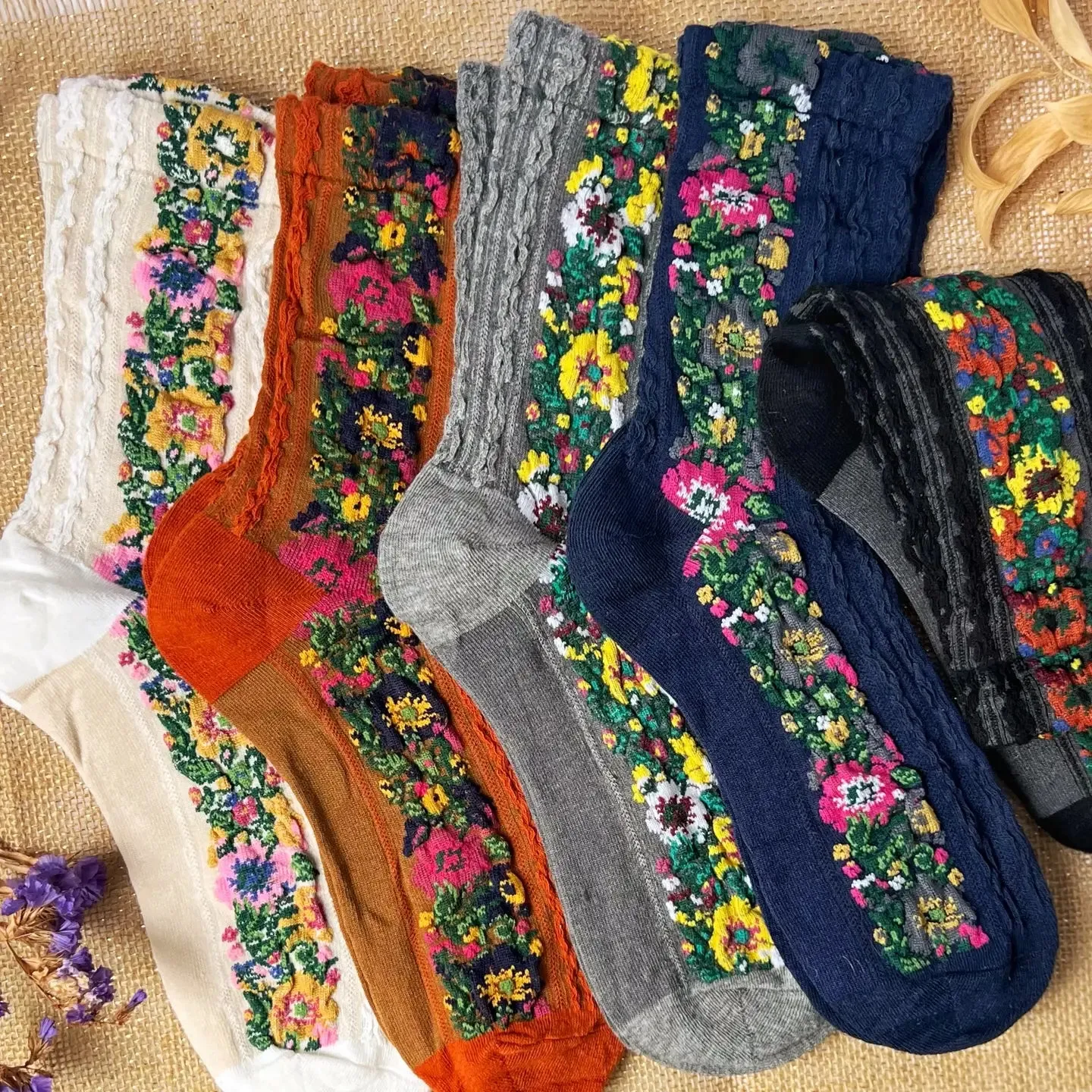 Audrey Vintage Floral Socks - Several Colrs